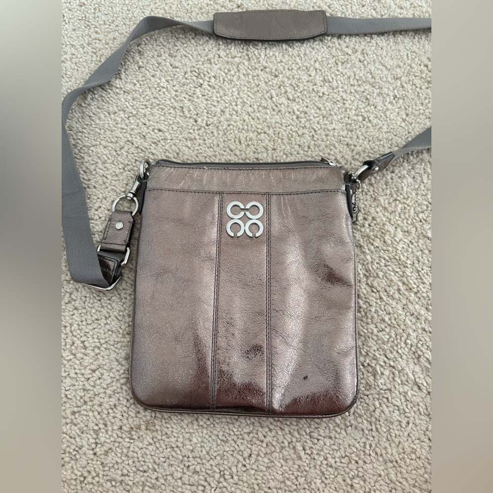 Vintage 2000s Womens Coach Side bag